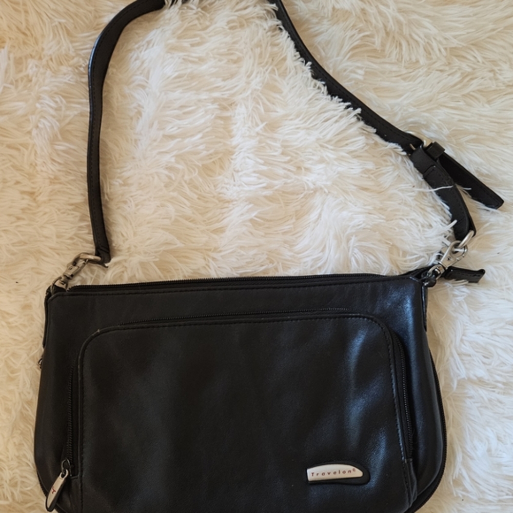 Travelon Black Leather Expandable Bag